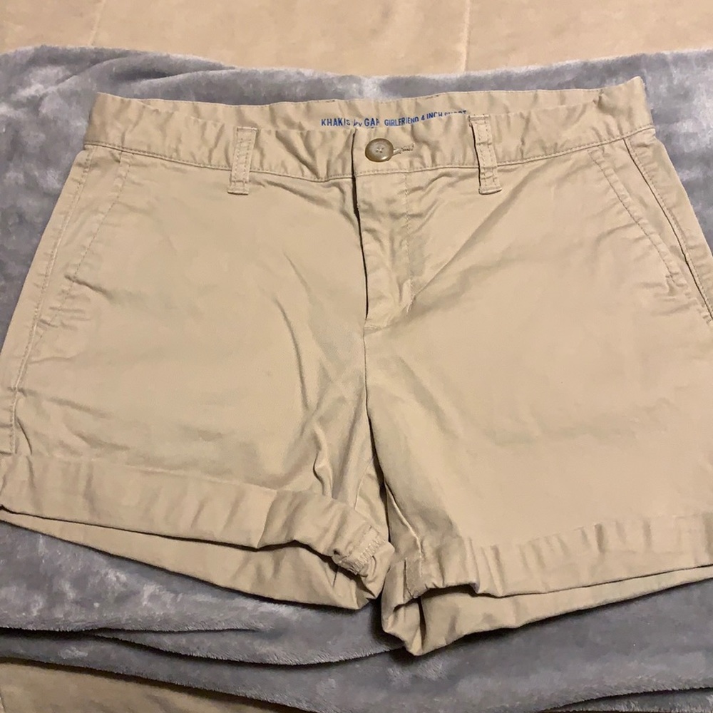 2 for $15 Sale! Gap girlfriend 4 in short